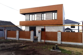 Большой дом в  пригороде Анапы.