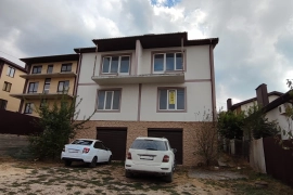 Дуплекс с видом на море и город